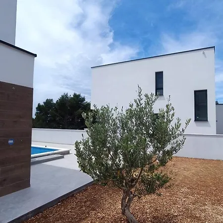 New!! Ina Villa Makarska