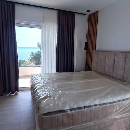 Villa New!! Ina