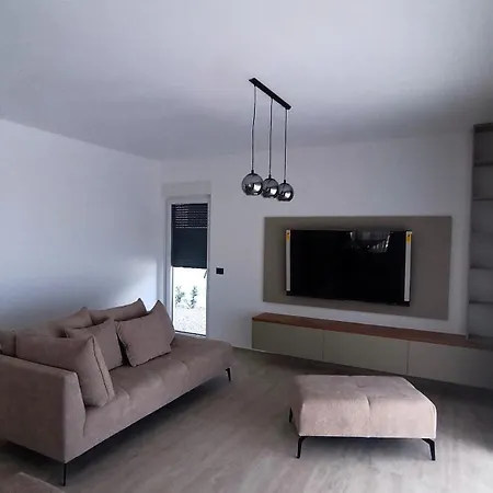 New!! Ina Villa