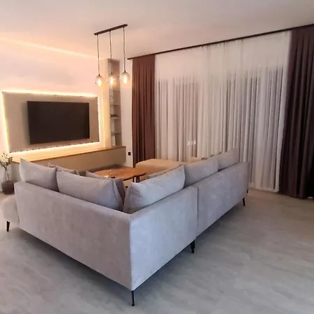 Vila New!! Ina Makarská