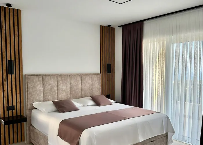 Modern Ina With Heated Pool & Sea View In Villa