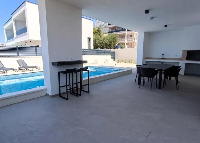 Villa Modern Ina With Heated Pool & Sea View In *