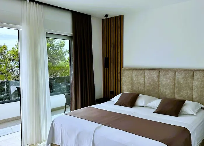 Villa Modern Ina With Heated Pool & Sea View In *