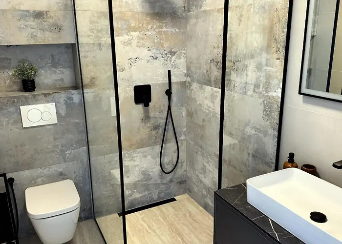 Modern Ina With Heated Pool & Sea View In * Makarska